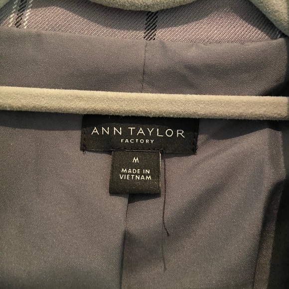 Ann Taylor Factory Blazer, L, Gray/Black Plaid, Long Length, 3/4 Sleeves - Picture 2 of 3